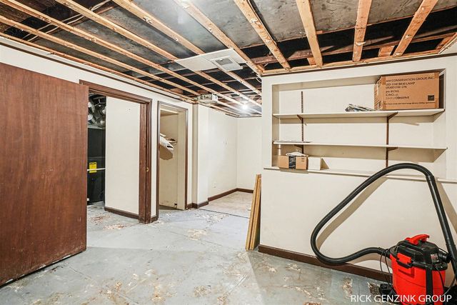 209 W 15th Street, Holland, MI 49423