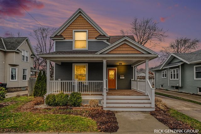 209 W 15th Street, Holland, MI 49423