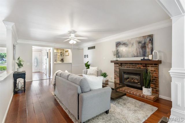 4962 Deepwood Court, St Louis, MO 63128