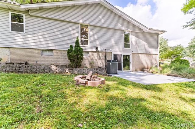4962 Deepwood Court, St Louis, MO 63128
