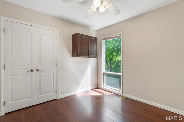 4962 Deepwood Court, St Louis, MO 63128