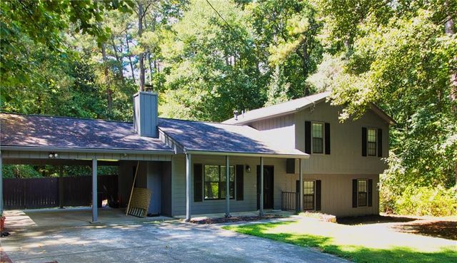 4685 Barnes Court, Loganville, GA 30052