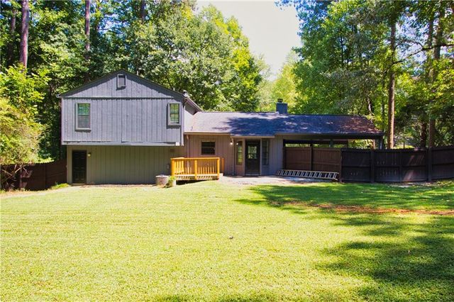 4685 Barnes Court, Loganville, GA 30052