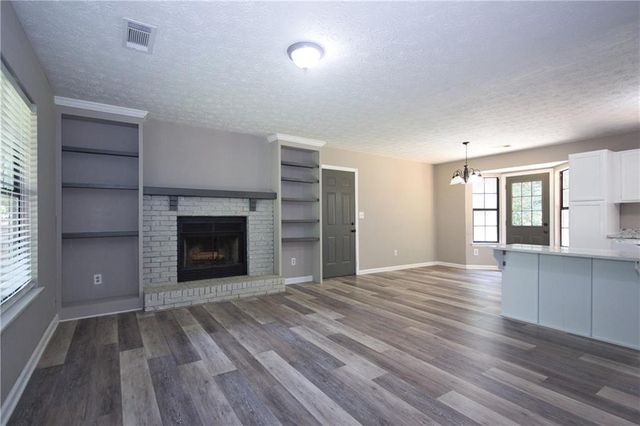 4685 Barnes Court, Loganville, GA 30052