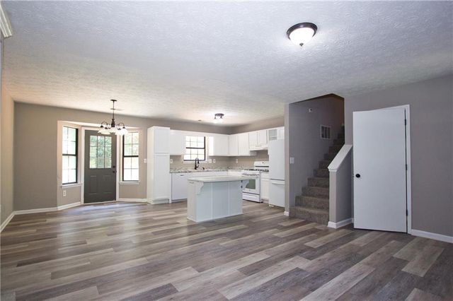4685 Barnes Court, Loganville, GA 30052