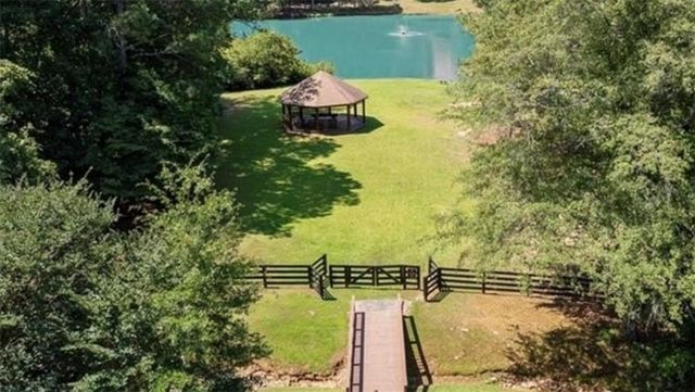 8350 Jacobs Ridge Lane, Cumming, GA 30028