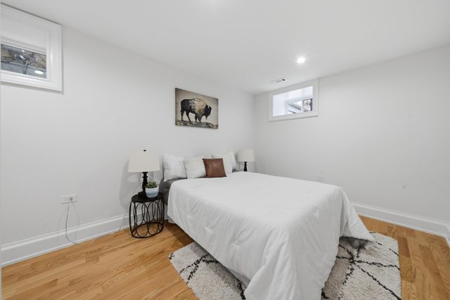 2334 N Oakley Avenue, Chicago, IL 60647