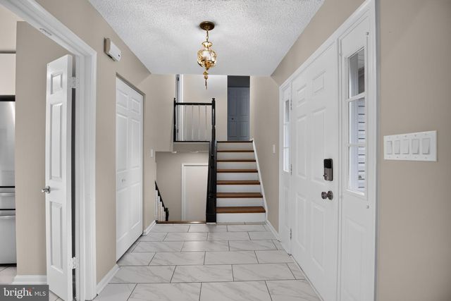 3 PHEASANT RUN CT, Lutherville Timonium, MD 21093