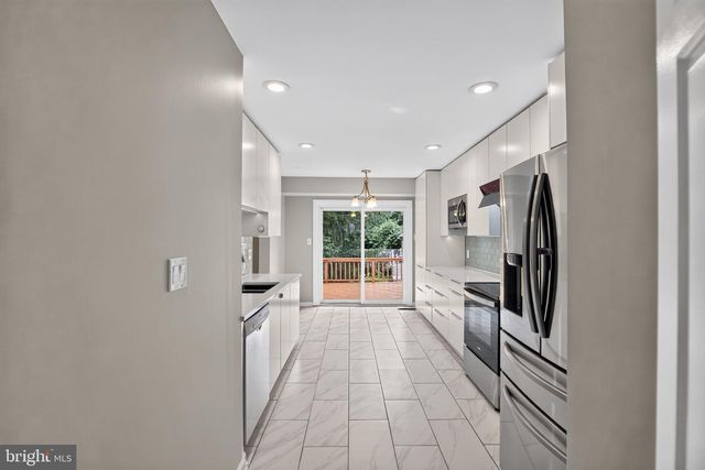 3 PHEASANT RUN CT, Lutherville Timonium, MD 21093