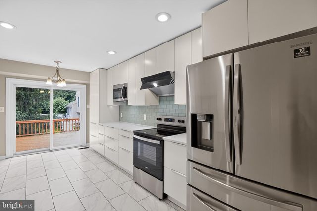 3 PHEASANT RUN CT, Lutherville Timonium, MD 21093