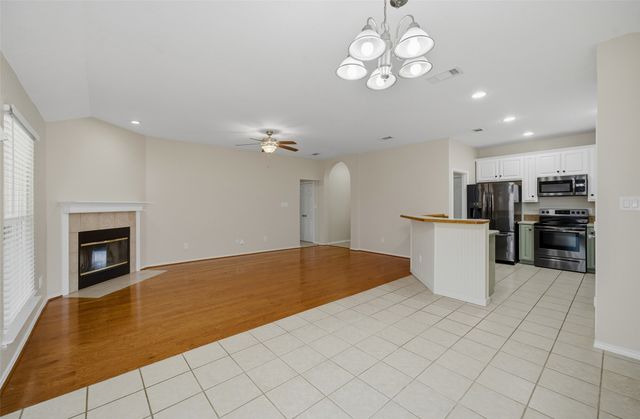 217 Quail Run, Aubrey, TX 76227