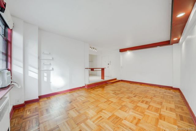 98-33 64th Avenue 1D, Rego Park, NY 11374