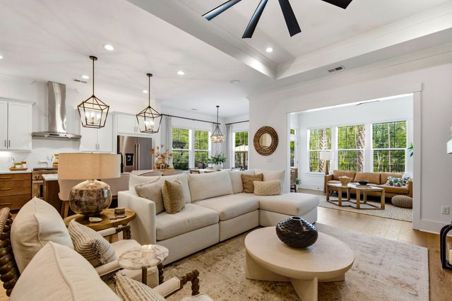 6436 Berg St., Murrells Inlet, SC 29576