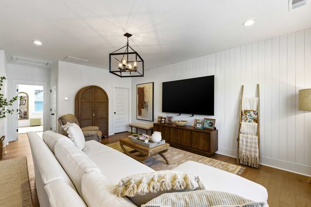 6436 Berg St., Murrells Inlet, SC 29576