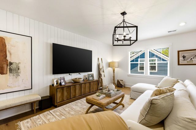 6436 Berg St., Murrells Inlet, SC 29576