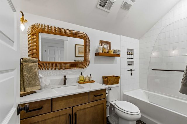 6436 Berg St., Murrells Inlet, SC 29576