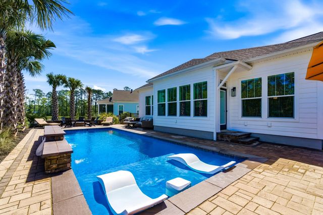 6436 Berg St., Murrells Inlet, SC 29576