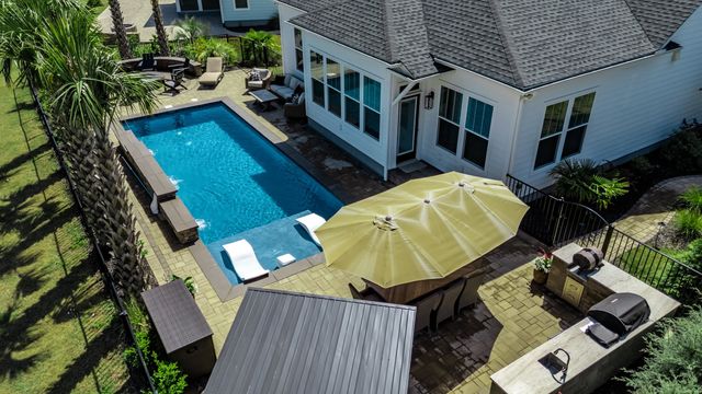 6436 Berg St., Murrells Inlet, SC 29576