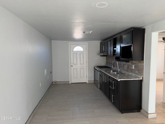 1267 Aspen, Fabens, TX 79838