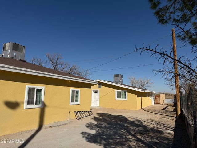 1267 Aspen, Fabens, TX 79838