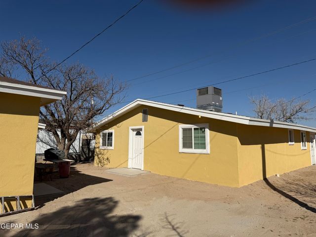 1267 Aspen, Fabens, TX 79838