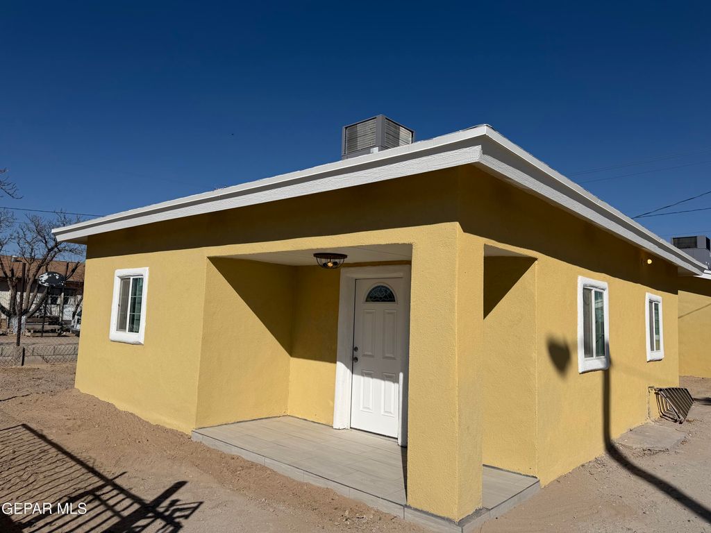 1267 Aspen, Fabens, TX 79838