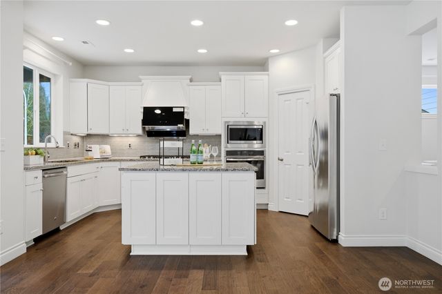 14024 163rd Place SE, Renton, WA 98059