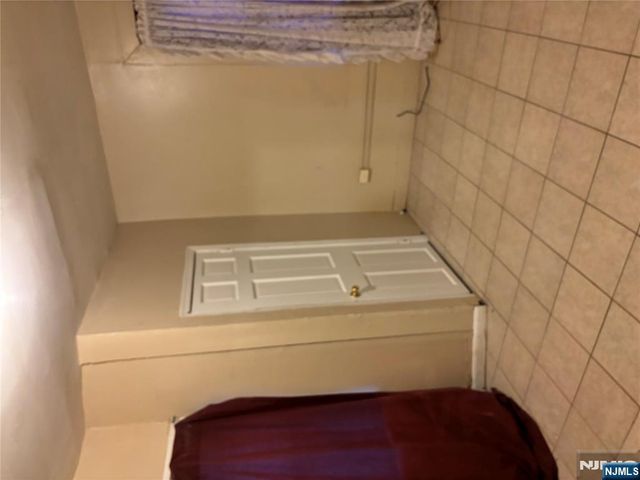 109 3rd, Paterson, NJ 07522