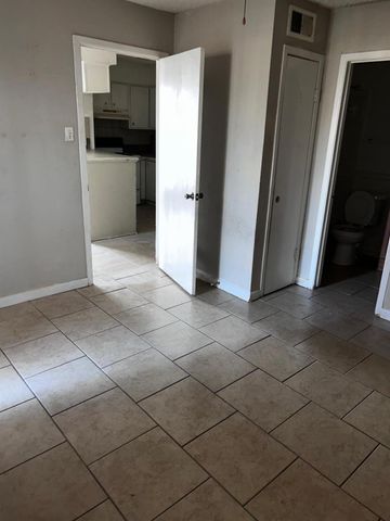 12615 Brookglade Circle 407, Houston, TX 77099