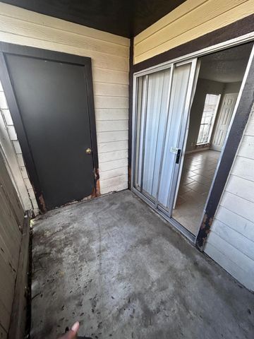 12615 Brookglade Circle 407, Houston, TX 77099