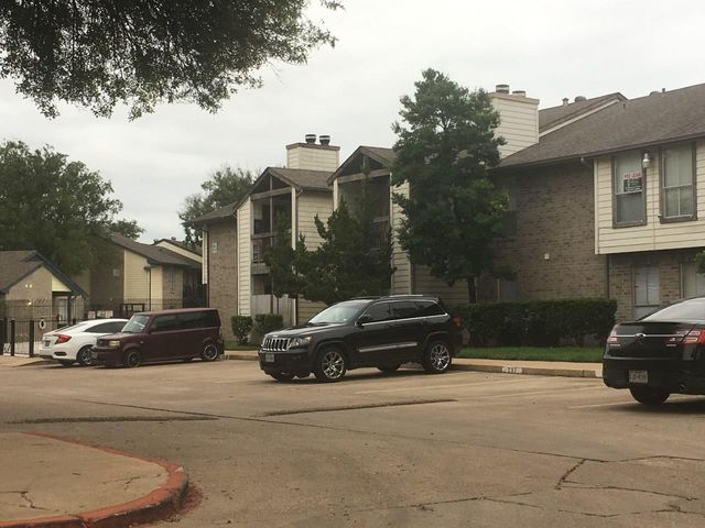 12615 Brookglade Circle 407, Houston, TX 77099