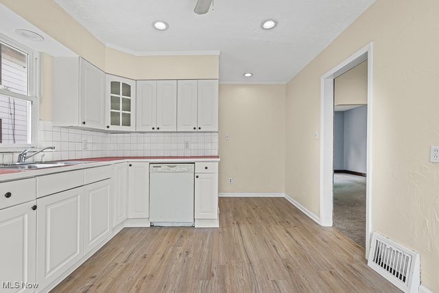 2209 25th Street SW, Akron, OH 44314