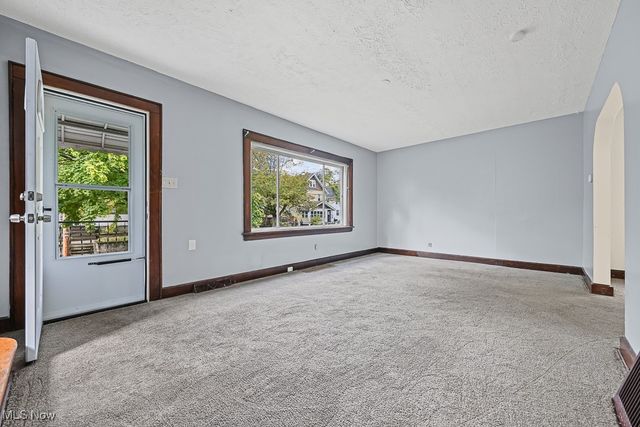 2209 25th Street SW, Akron, OH 44314