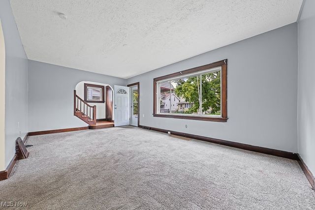 2209 25th Street SW, Akron, OH 44314