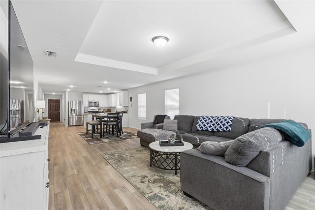 10101 Newtown Drive, Fort Worth, TX 76036