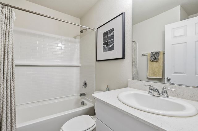 10101 Newtown Drive, Fort Worth, TX 76036