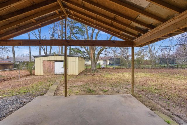 207 Fairway Drive, Conway, AR 72034