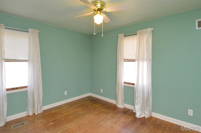 410 Robert Avenue, Ferguson, MO 63135