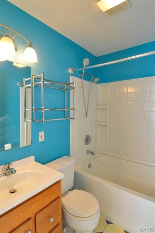 410 Robert Avenue, Ferguson, MO 63135