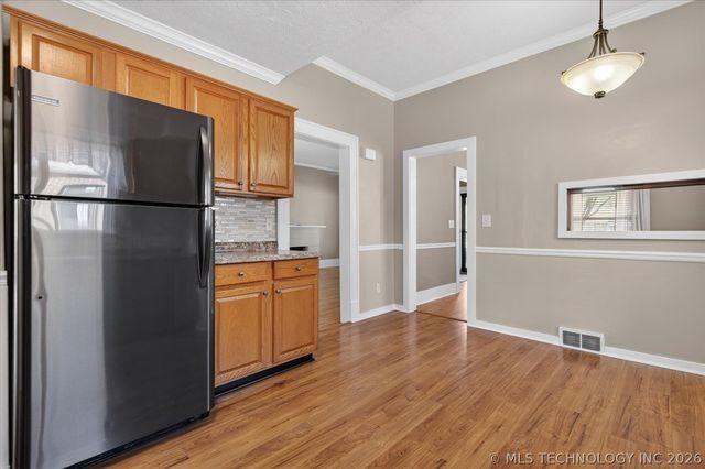 1502 S Johnstone Avenue, Bartlesville, OK 74003