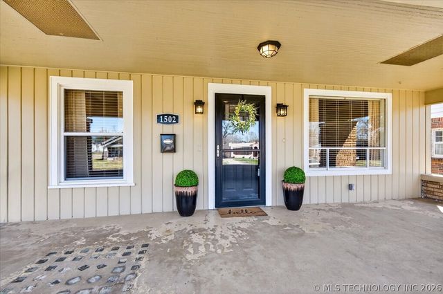 1502 S Johnstone Avenue, Bartlesville, OK 74003