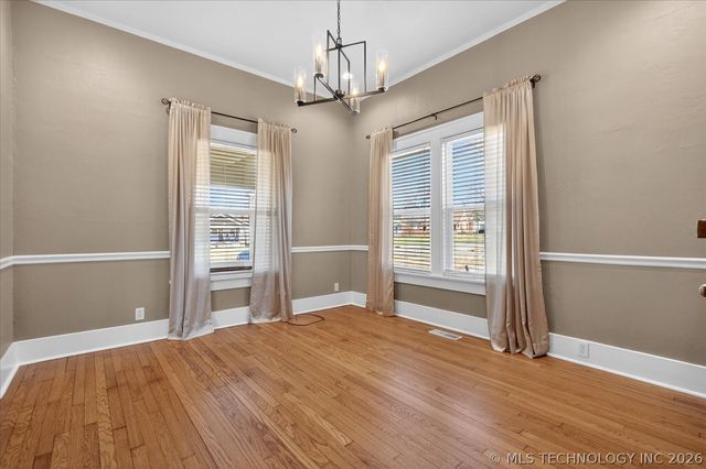 1502 S Johnstone Avenue, Bartlesville, OK 74003