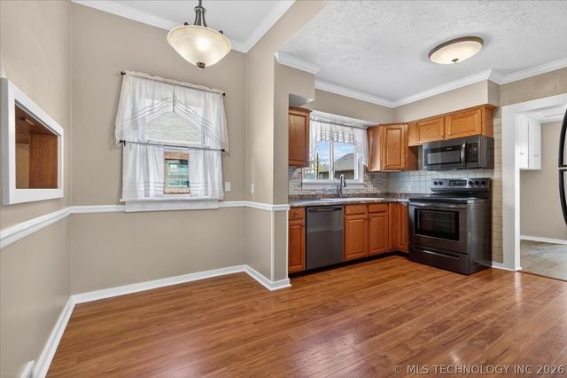 1502 S Johnstone Avenue, Bartlesville, OK 74003