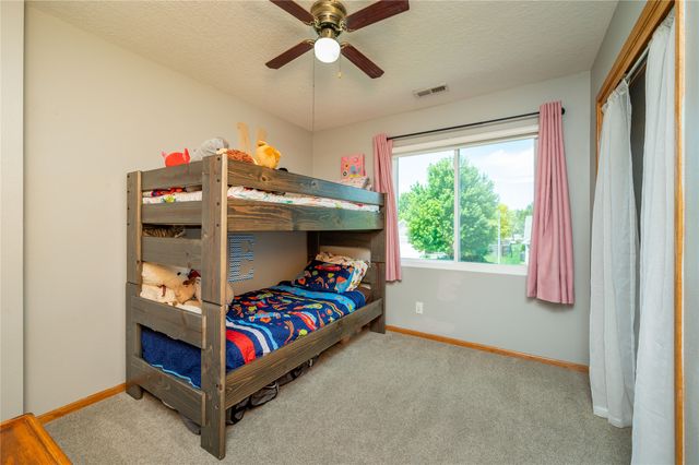 15416 Aurora Avenue, Urbandale, IA 50323