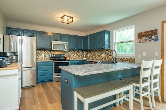 15416 Aurora Avenue, Urbandale, IA 50323