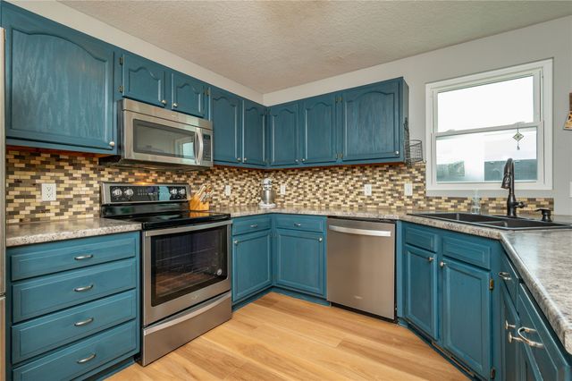 15416 Aurora Avenue, Urbandale, IA 50323