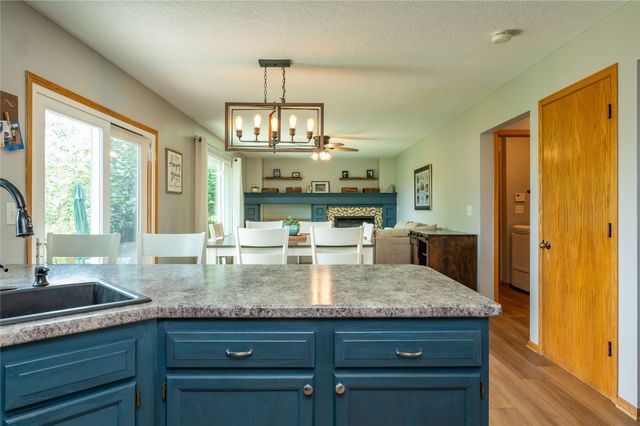 15416 Aurora Avenue, Urbandale, IA 50323