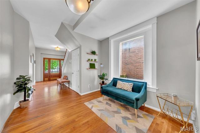 3305 Pestalozzi Street, St Louis, MO 63118