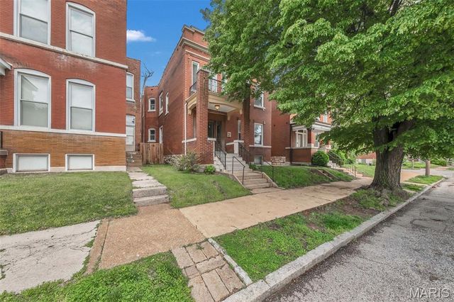 3305 Pestalozzi Street, St Louis, MO 63118