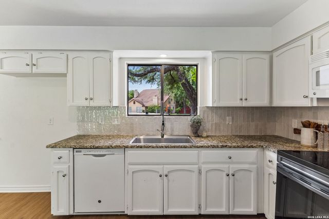 12410 AUTUMN VISTA ST, San Antonio, TX 78249